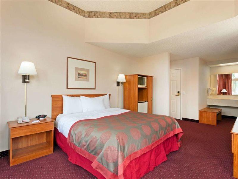 Ramada Limited Airport Tukwila Otel Dış mekan fotoğraf