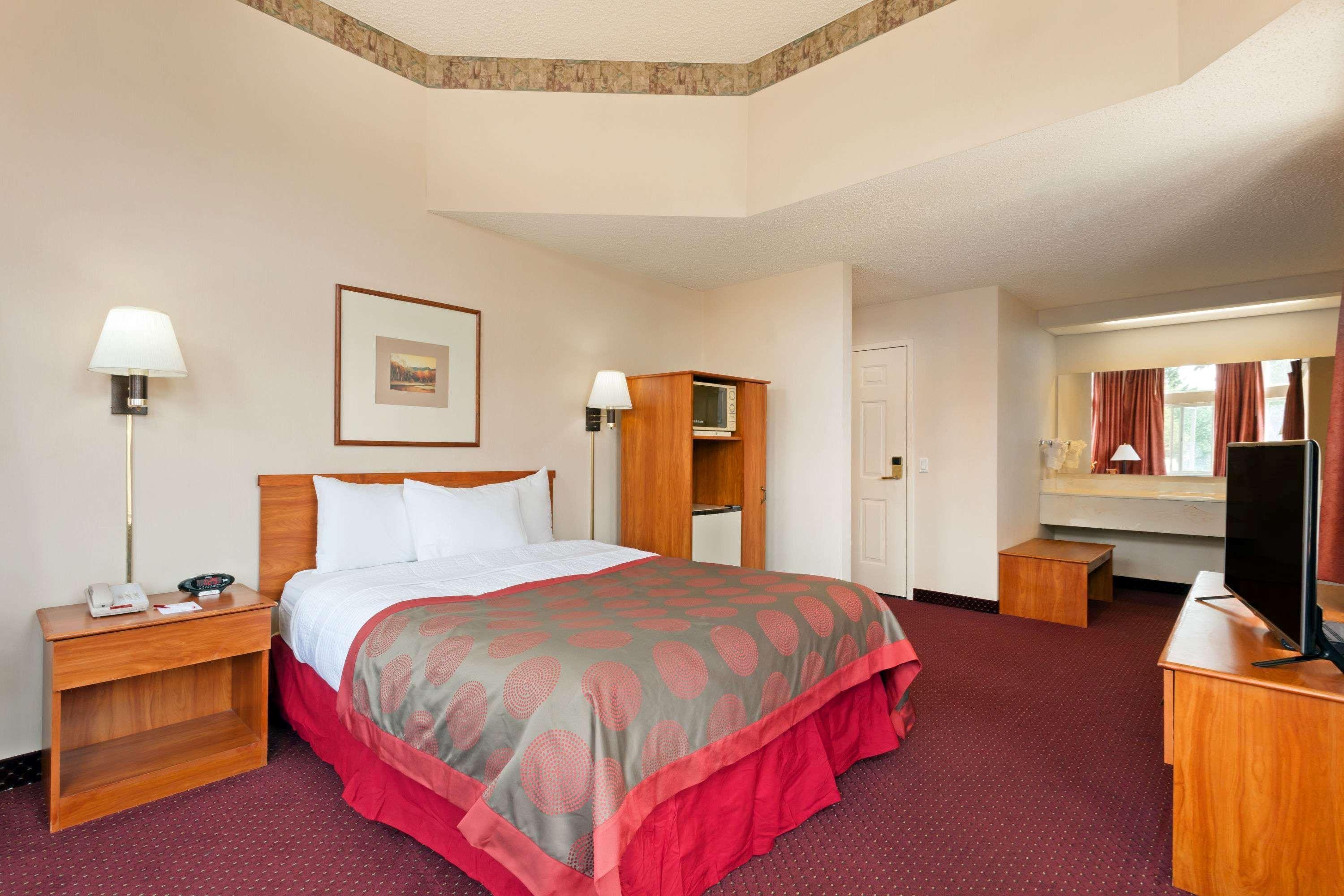 Ramada Limited Airport Tukwila Otel Dış mekan fotoğraf